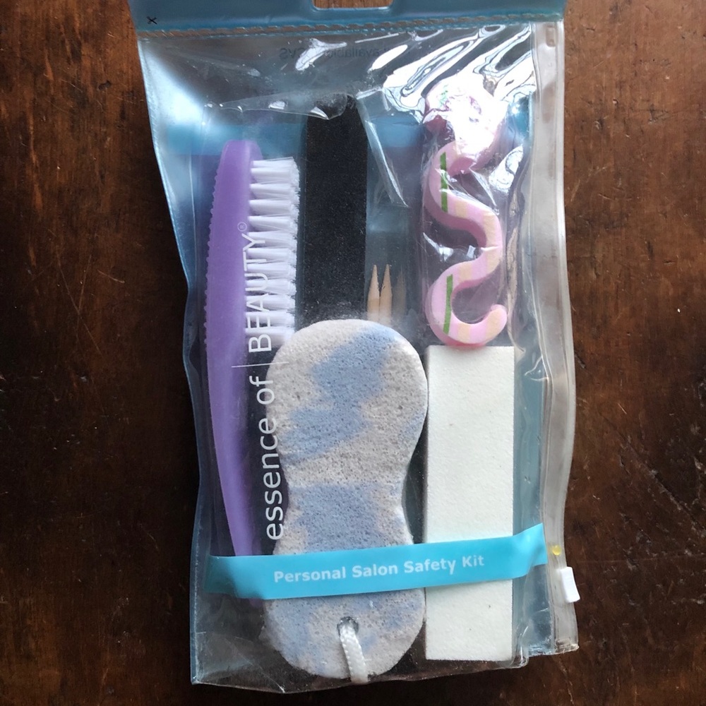 NEW 7 Piece Nail Care Kit